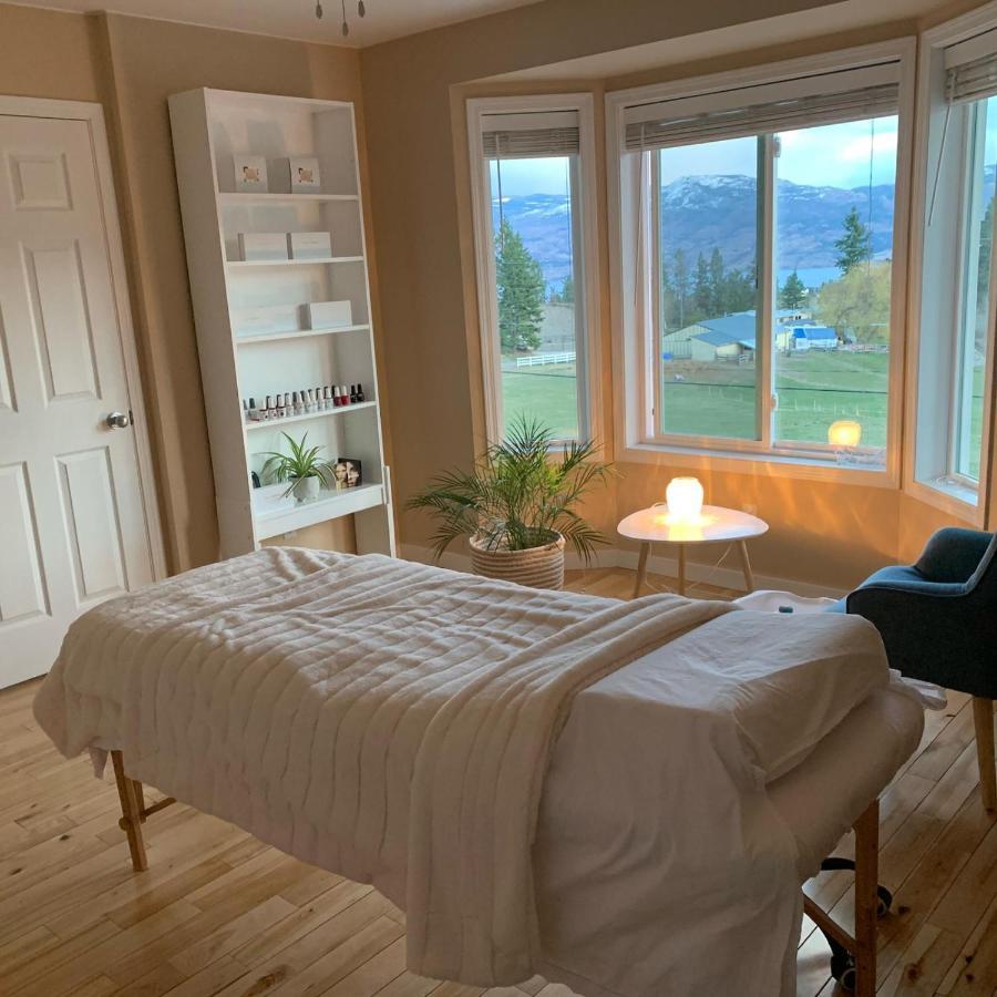 ווסט קלונה Salish B&B And Spa מראה חיצוני תמונה
