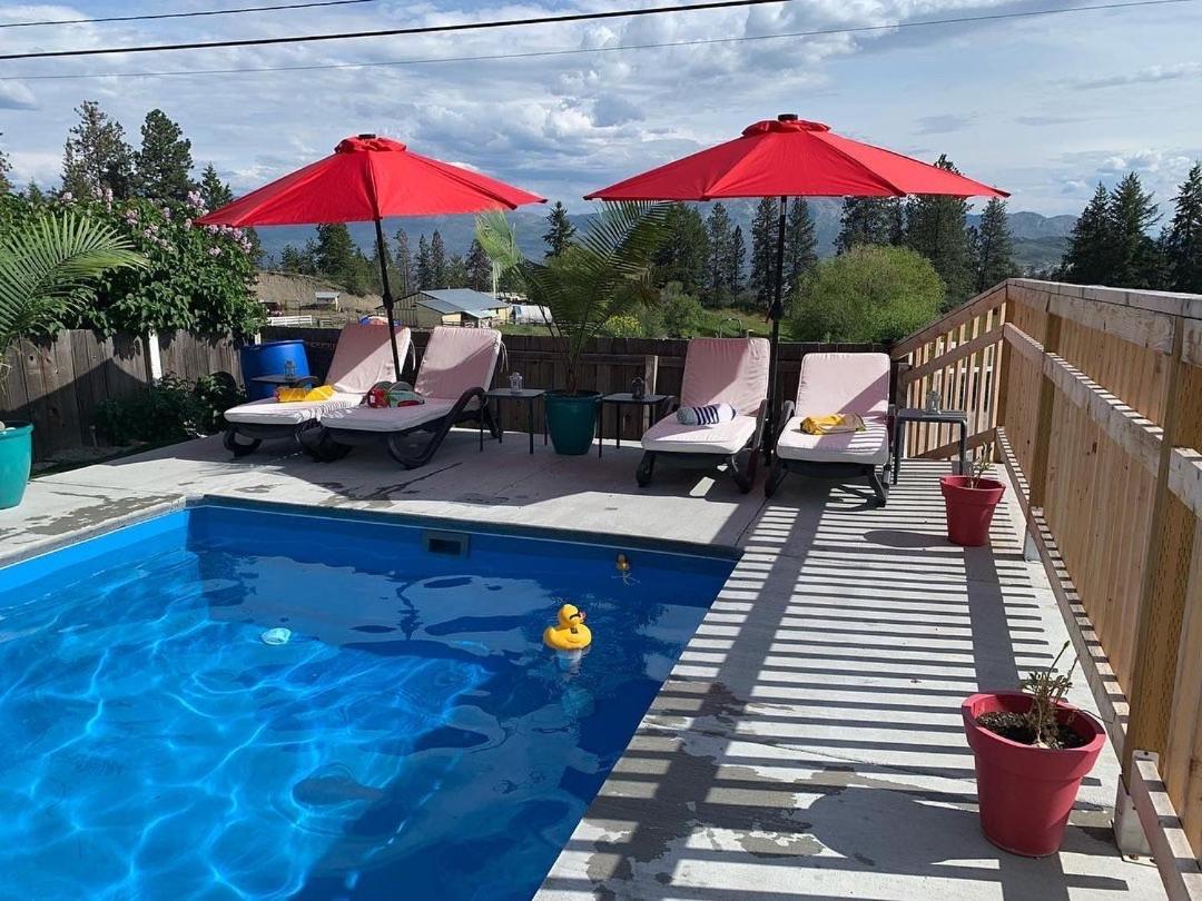 ווסט קלונה Salish B&B And Spa מראה חיצוני תמונה